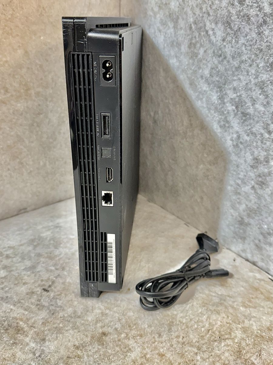 Sony Konsolen: Sony PlayStation 3, 120GB Schwarz – Gebraucht aus Basel von RoyalPerformance 2