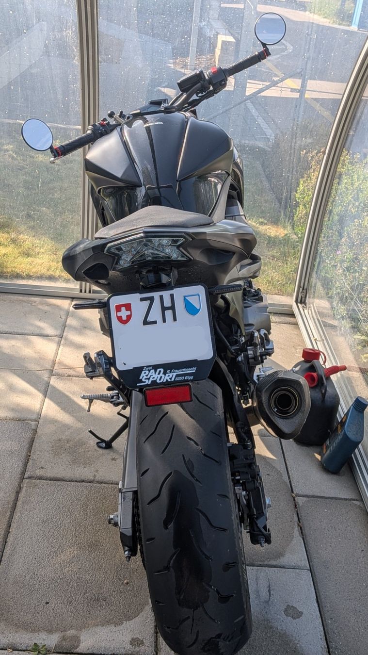 Kawasaki Strada: Kawasaki Z800e – Usato da Winterthur venduto da Benjamin.Hager 4