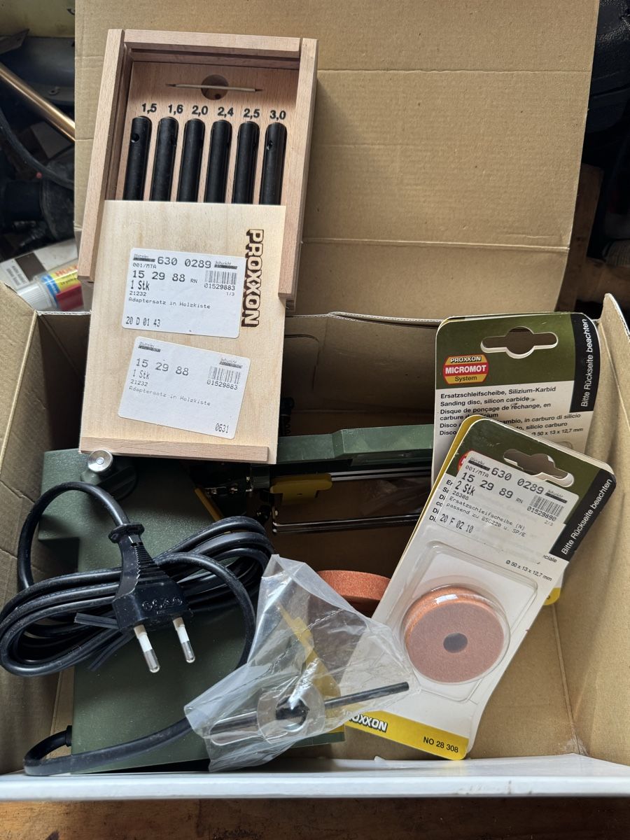 Alle Werkzeuge: Ensemble d'outils Proxxon BSG 220 avec accessoires – Gebraucht aus Troistorrents von joj_6wd5 2