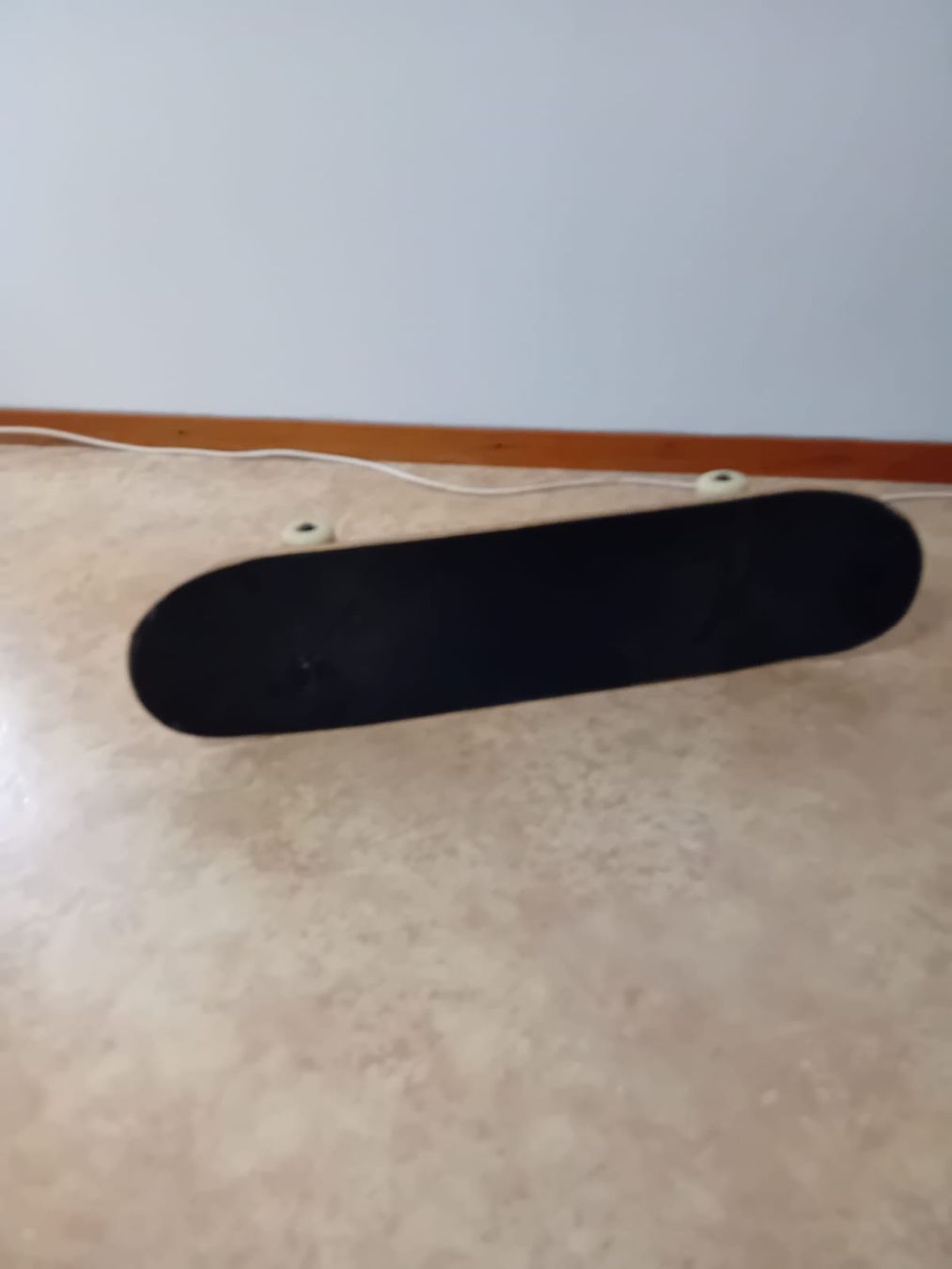 Skateboards: Skateboard checkerboard pattern with wheels used condition – D'occasion à Bülach par wil_r5vq 1