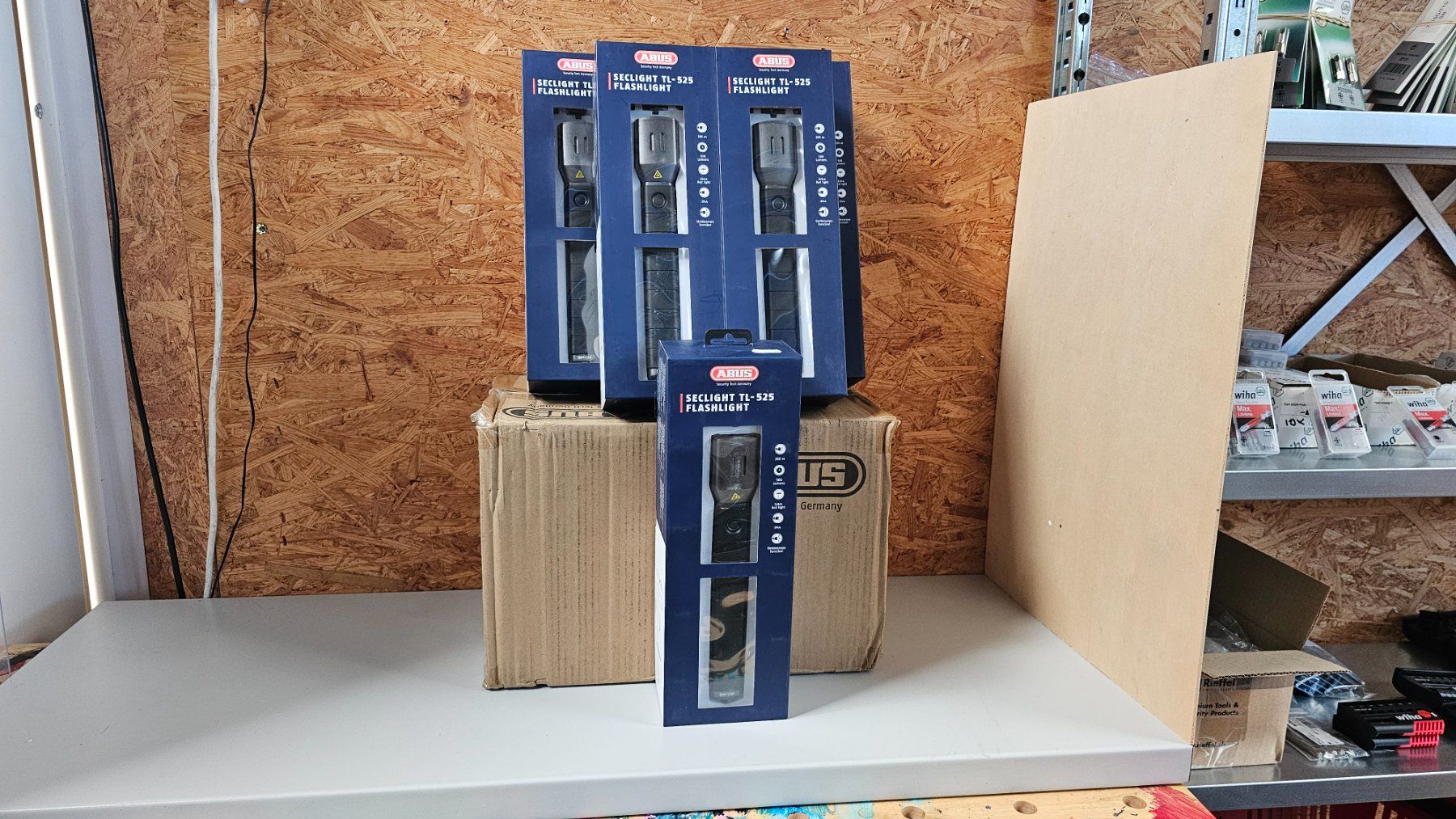 Lampade: 6 x ABUS Seclight TL-525 Taschenlampe Posten – Nuovo e nell'imballaggio originale da Koppigen venduto da Bracher_Mail-House 2