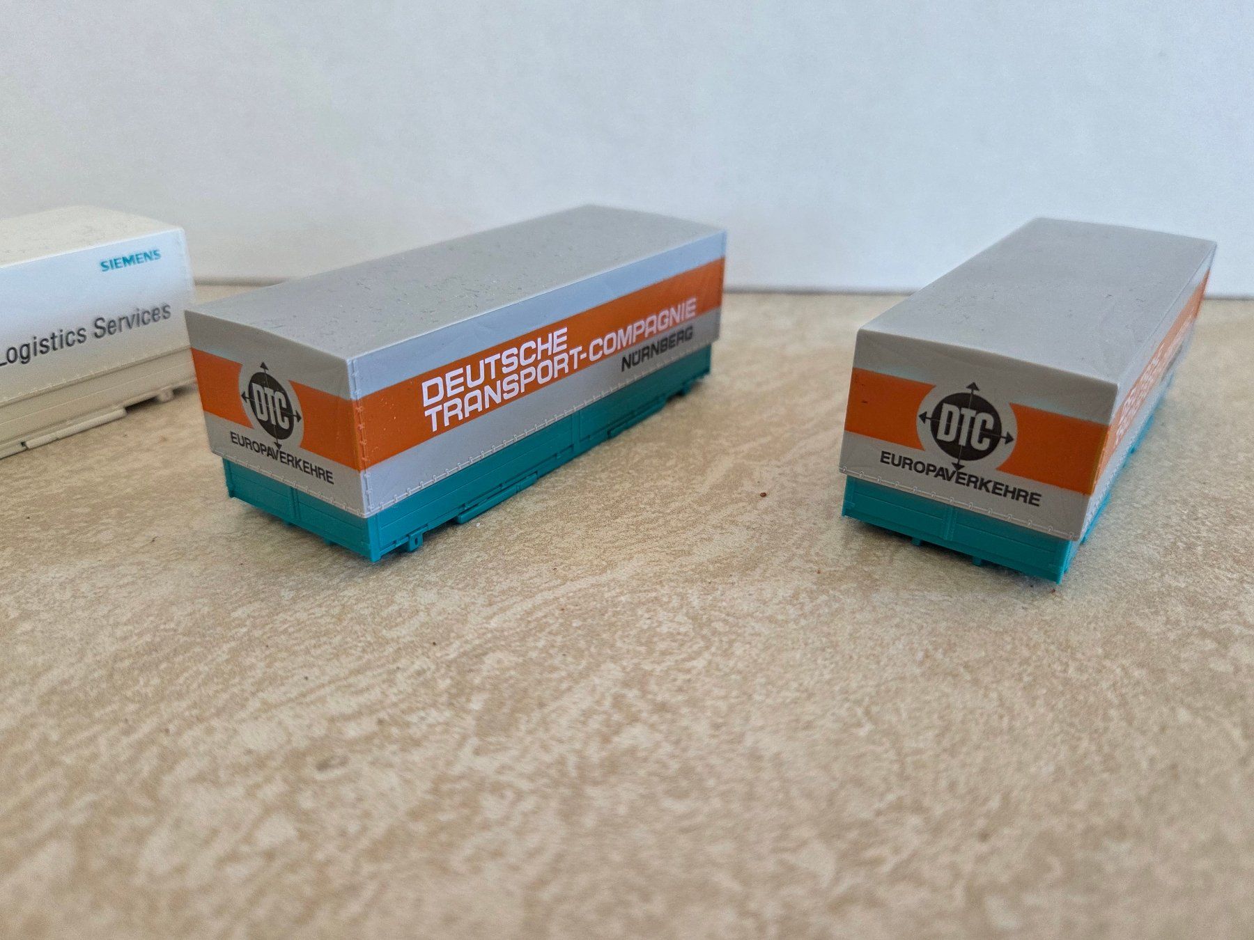 Roco Modelleisenbahnen: Roco 47102 Set Wechselbrücken/Container – Gebraucht aus Weinfelden von rboesiger01 7