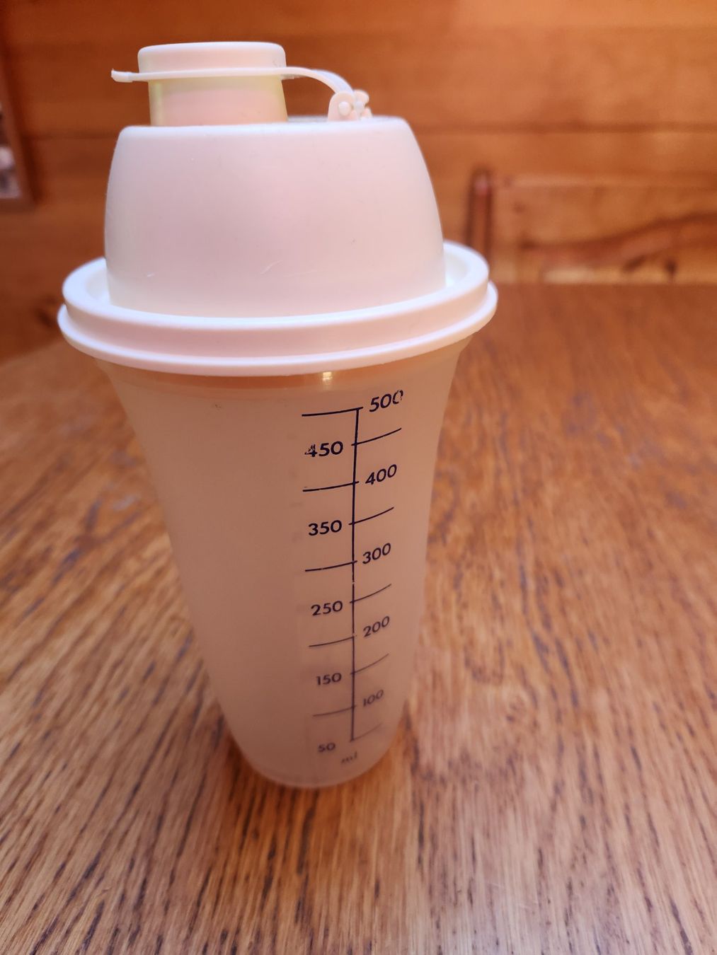 Tupperware Contenitori & Simili: Tupperware Shaker 500ml mit Teiler Weiss oder Blau – Usato da Gstaad venduto da Kuhstall-2026 4