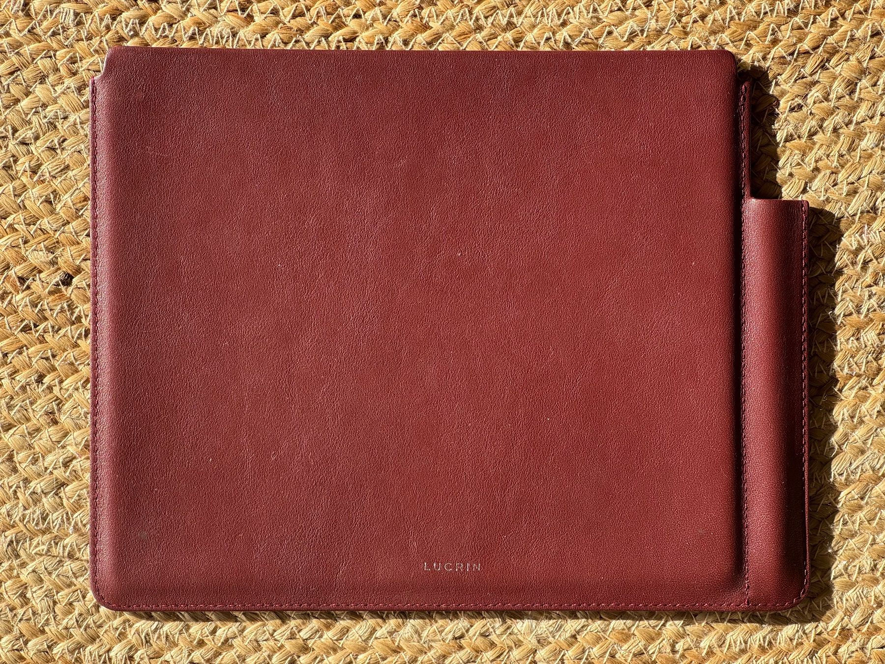 Covers & Borse: Lucrin Kindle Scribe Hülle (Sleeve) – Nuovo (secondo la descrizione) da Zug venduto da ger_s9vv