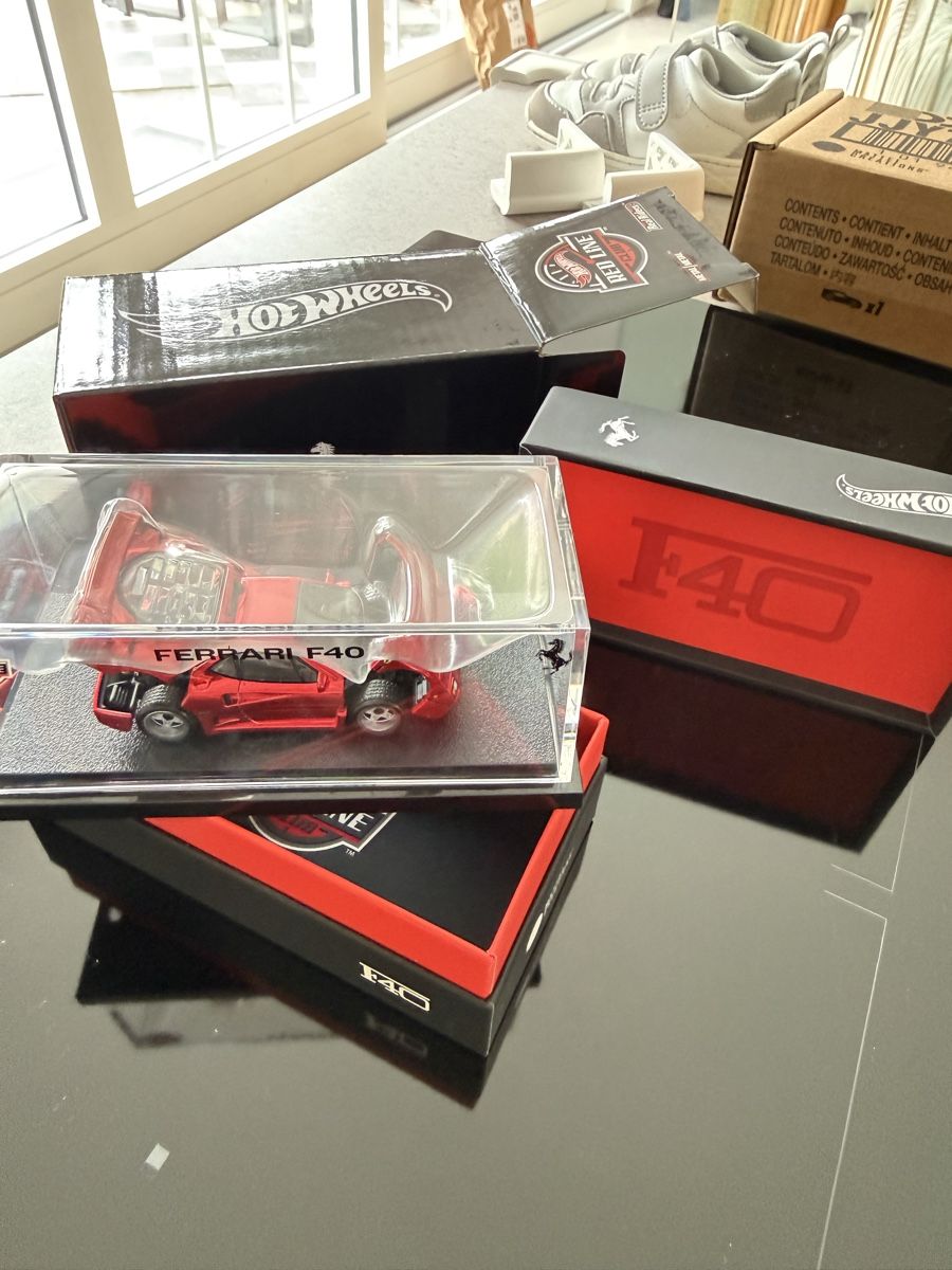 RLC FERRARI F40 Hot Wheels RARE (Neuf avec emballage d'origine) à ...