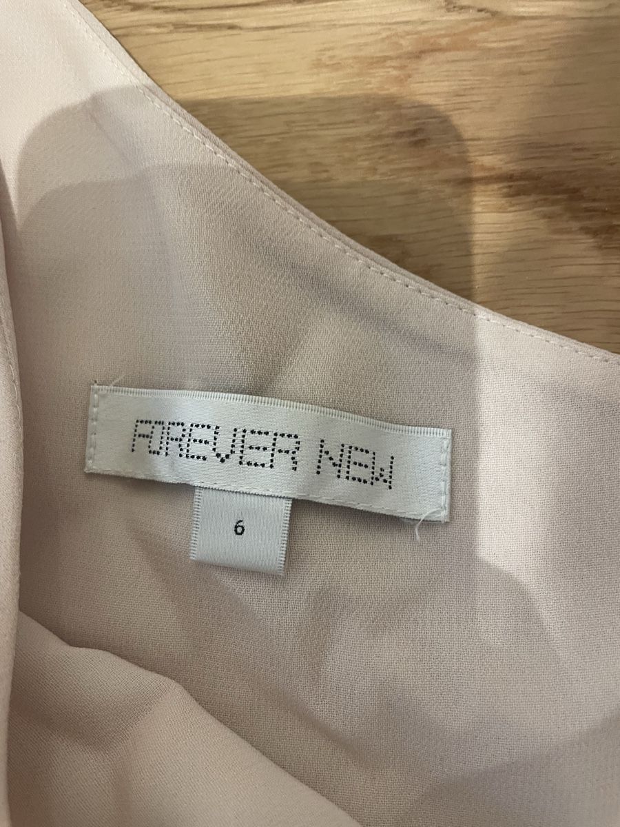 Kleider: Foever New Kleider 6 Rosa – Gebraucht aus uster von 2017c 2