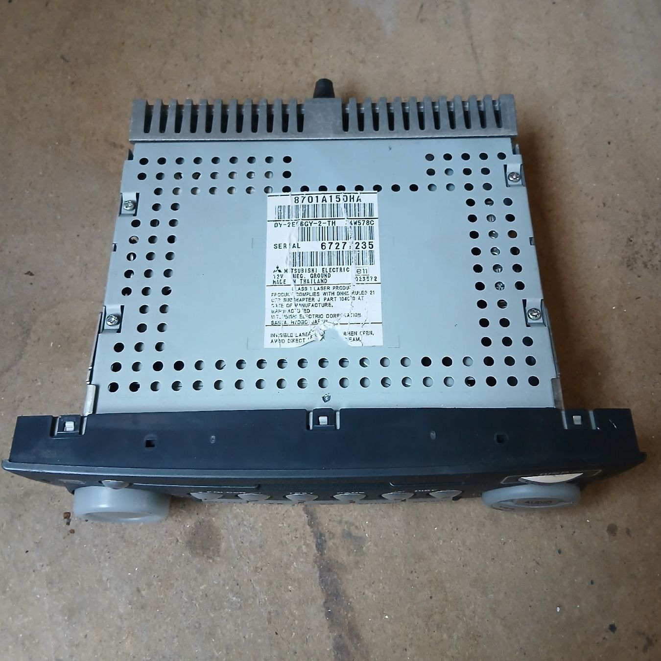 Mitsubishi Radio: Lecteur CD Mitsubishi Colt 2004-2013 – Usato da la heutte venduto da Auto-stock 1