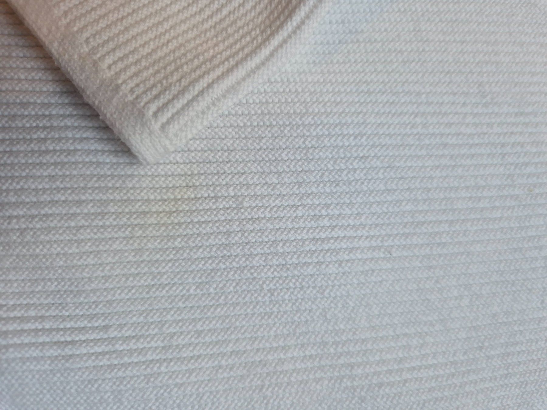 Pullover & Sweatshirts: Damen Pullover weiss V-Ausschnitt gerippt – Gebraucht aus Zürich von Drago670 9