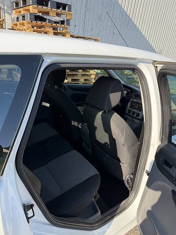 Autos: Ford Focus 1.6 16V – Gebraucht aus Koblenz von adoo123 4