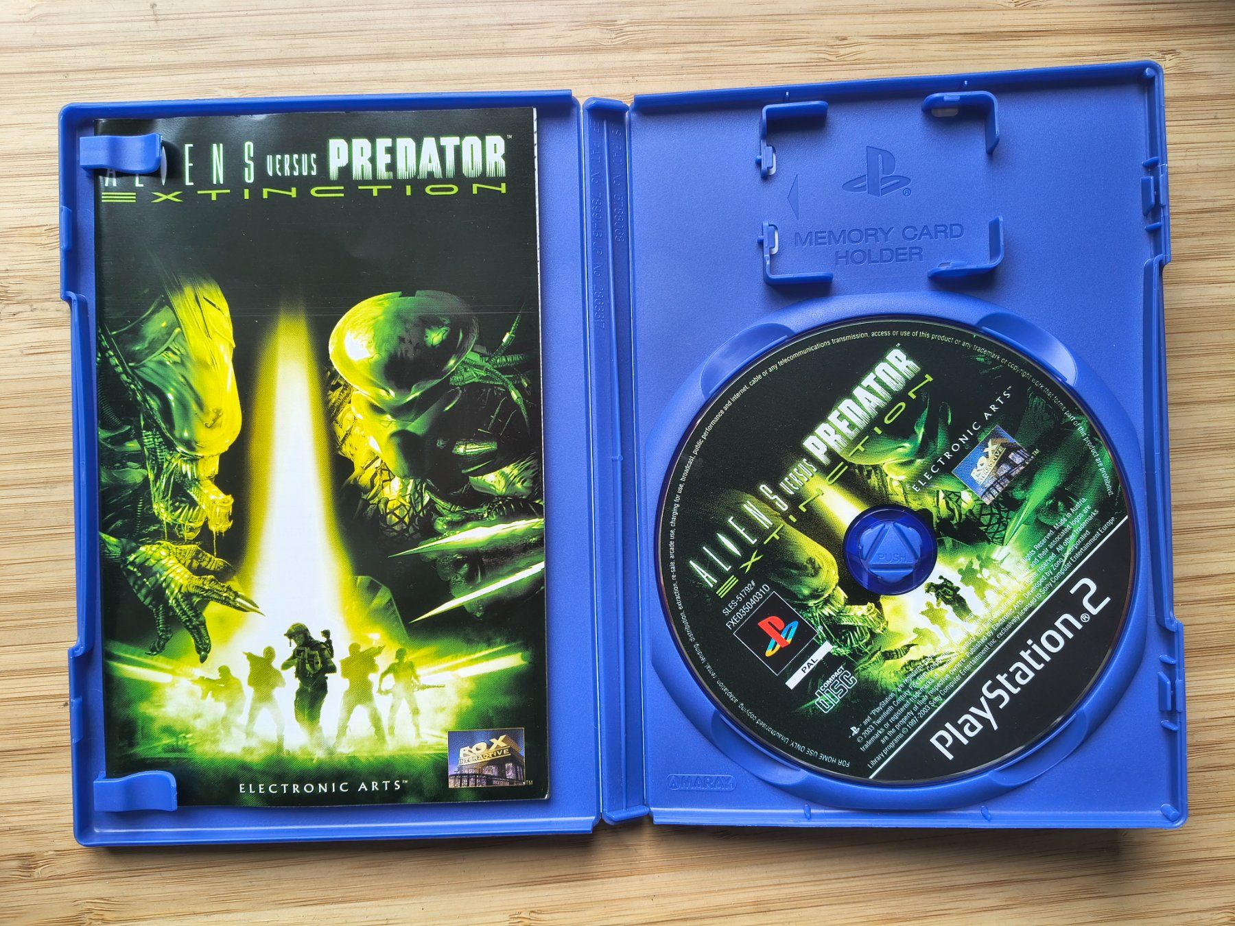 Jeux: Alien versus Predator: Extinction (PS 2) – D'occasion à Riedholz par ste_96cd 2