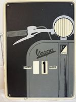 Vespa Kalender – Retro-Design aus Karton