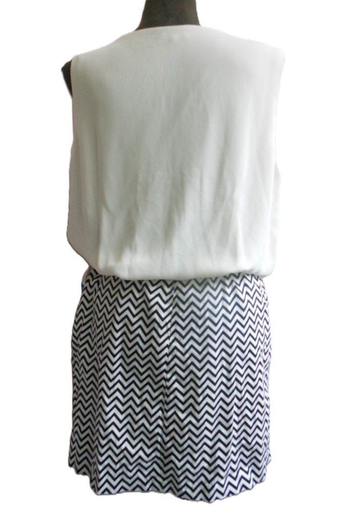 Vestiti: Gr. 42 44 kurzes Kleid creme schwarz weiss PHILDAR – Usato da Basel venduto da frausommerwind 1