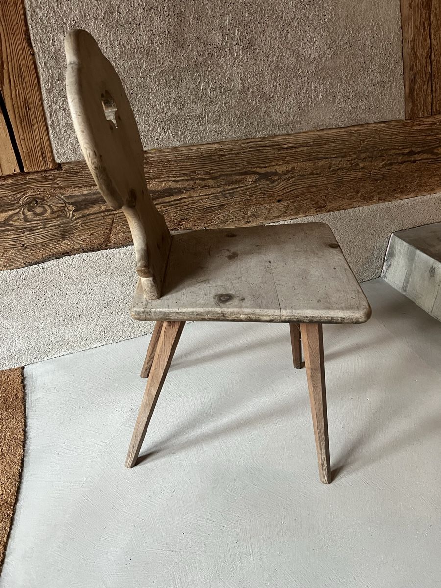 Sedie: Alte Stabelle Holzstuhl Stuhl Holz – Usato da Eglisau venduto da yd55 1