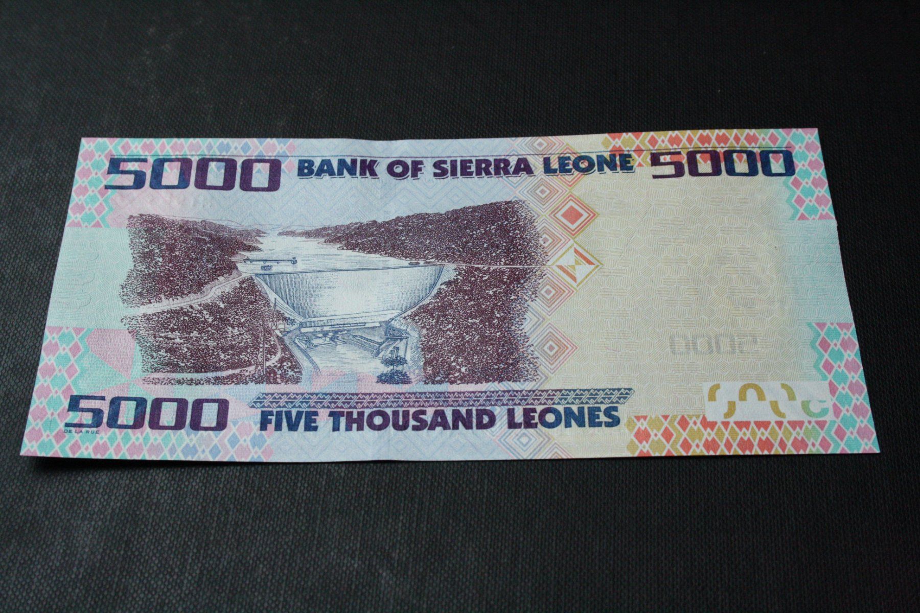 Banconote: Sierra Leone UNC 5 000 Leones 2021 – Nuovo (secondo la descrizione) da Cormondrèche venduto da Hermes.monnaies 1
