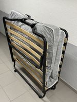 Klappbett mit Matratze 