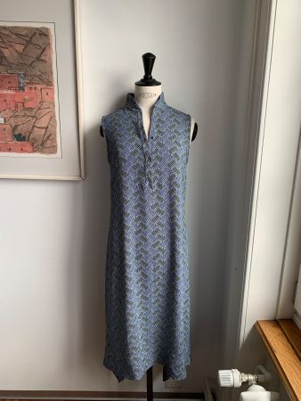 AKRIS: Neues herrlich leichtes Sommer-Kleid, 36