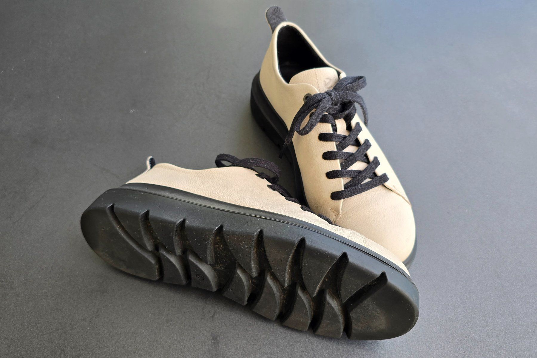Ecco Scarpe da donna: Ecco Lederschuh beige – Usato da Zell LU venduto da div_w55n 2