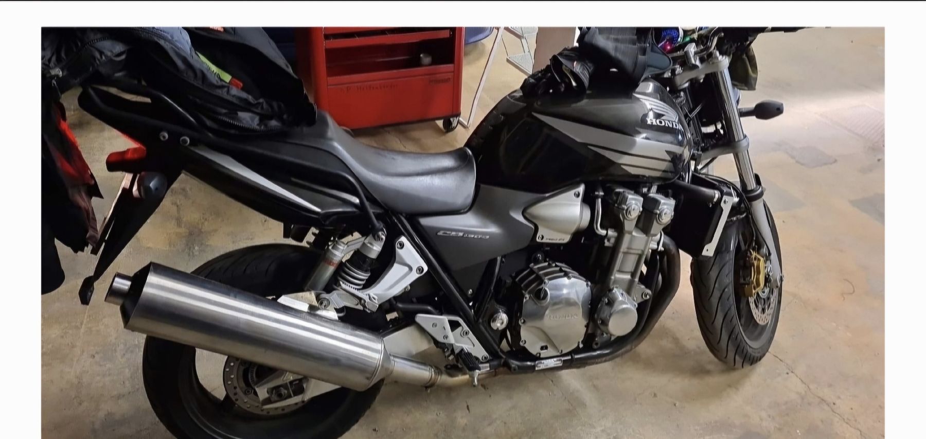 Honda Strada: Diverse Honda CB 1300 A Teile – Usato da Rickenbach Sulz venduto da AE_BI