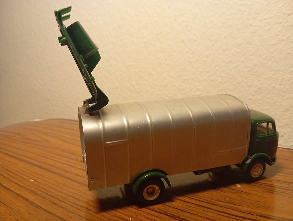 Modellini d'auto: Teckno Müllwagen – Usato da Basel venduto da Petergunn 3