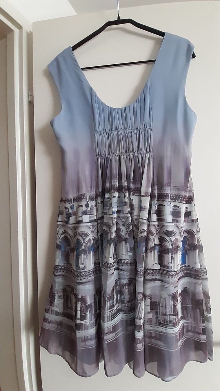 Ted Baker Kleider: TED BAKER Kleid Gr. 4 (= 40) – Gebraucht aus Basel von Fashionvictim 1