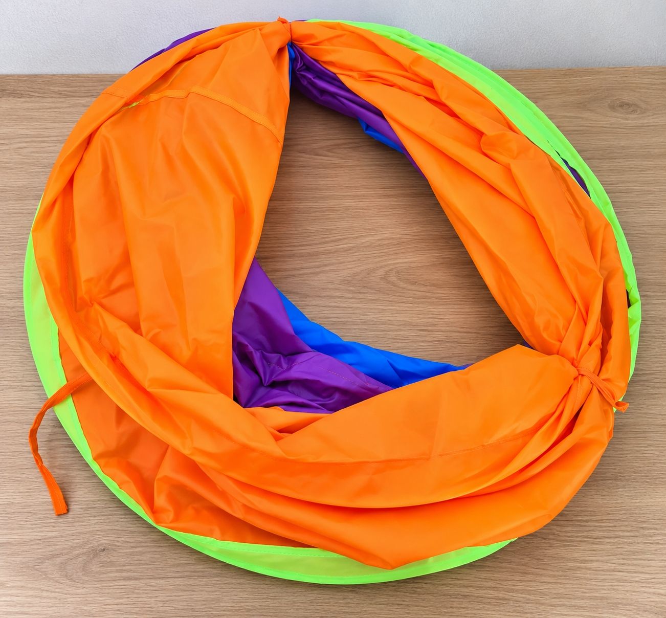 Jeux: Tunnel de jeu coloré pliable pour enfants – D'occasion à Geneveys-Coffrane par petit.pratique 1
