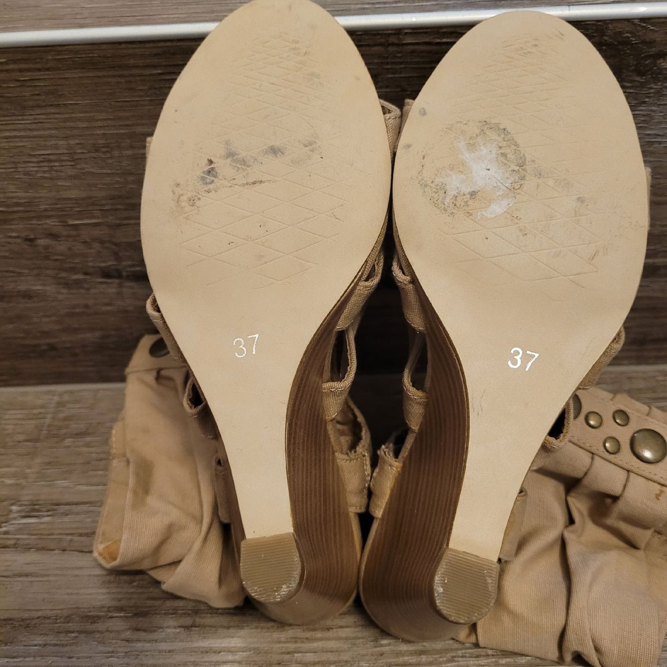 Scarpe da donna: Sommer Stiefeletten 37 – Usato da Niederbuchsiten venduto da klengyel 5