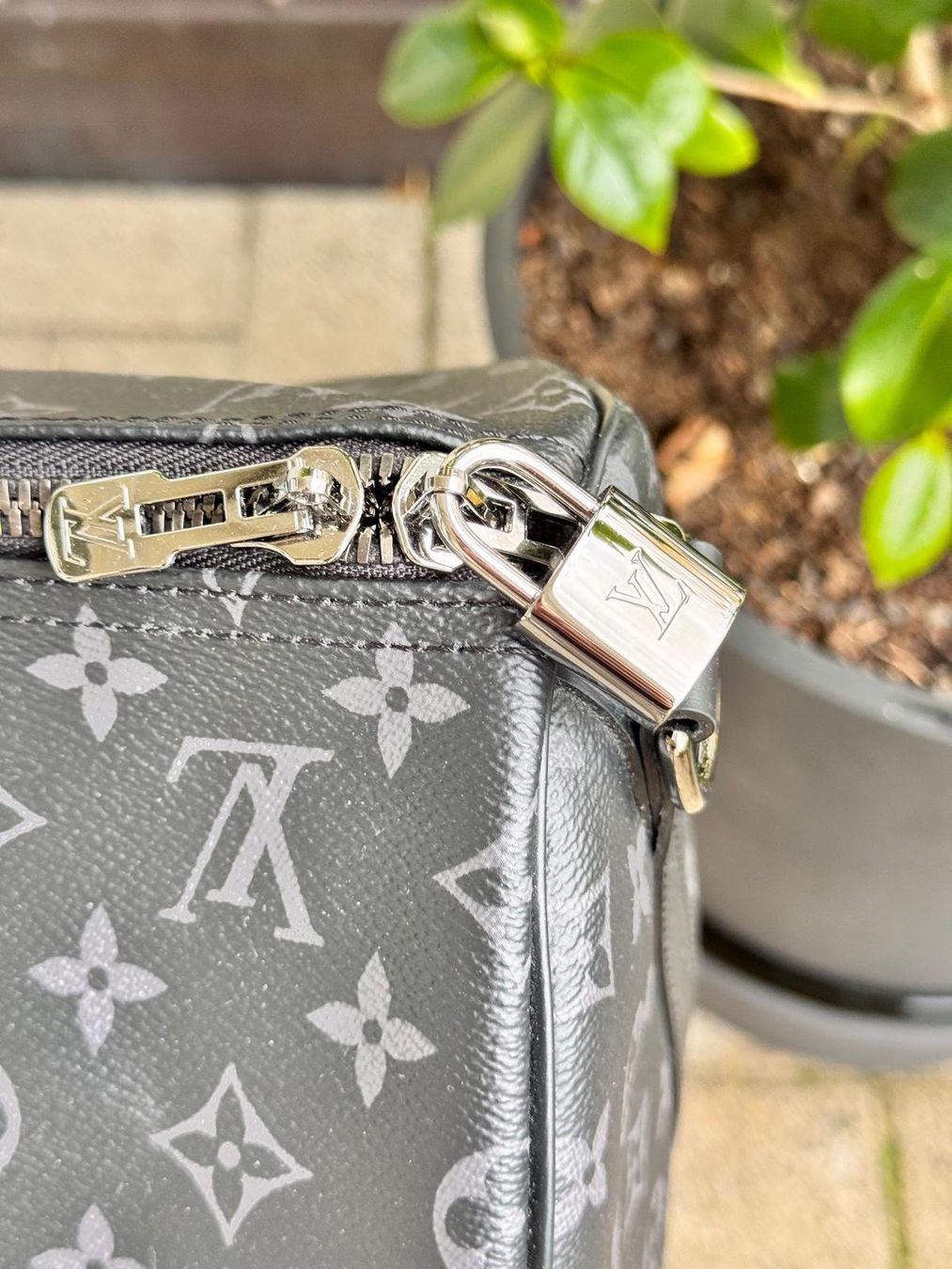 Louis Vuitton Borse: Louis Vuitton Keepall 55 – Nuovo (secondo la descrizione) da Mörschwil venduto da anikhund1 5