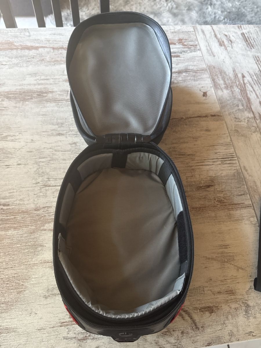 SW-Motech Borse: SW-Motech Tankrucksack Pro Yukon WP  – Nuovo (secondo la descrizione) da Andwil TG venduto da Beats19 4