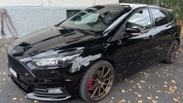 Ford Focus ST MK3 Facelift, ab Service und MFK