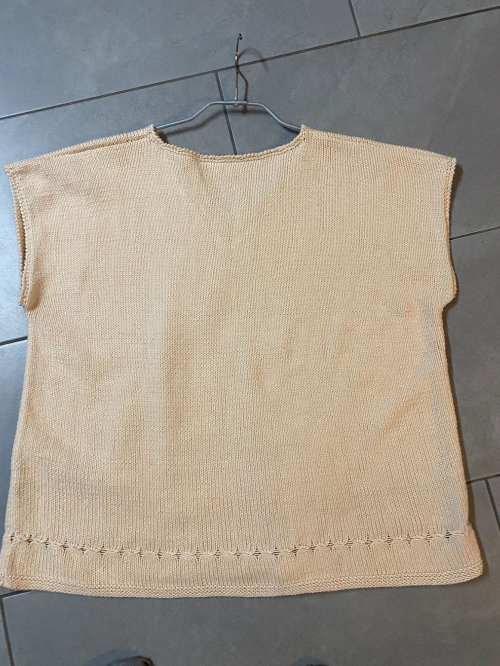 Top: Pull tricot fait main sans manches coton – Usato da Granges venduto da Macaroni24 1