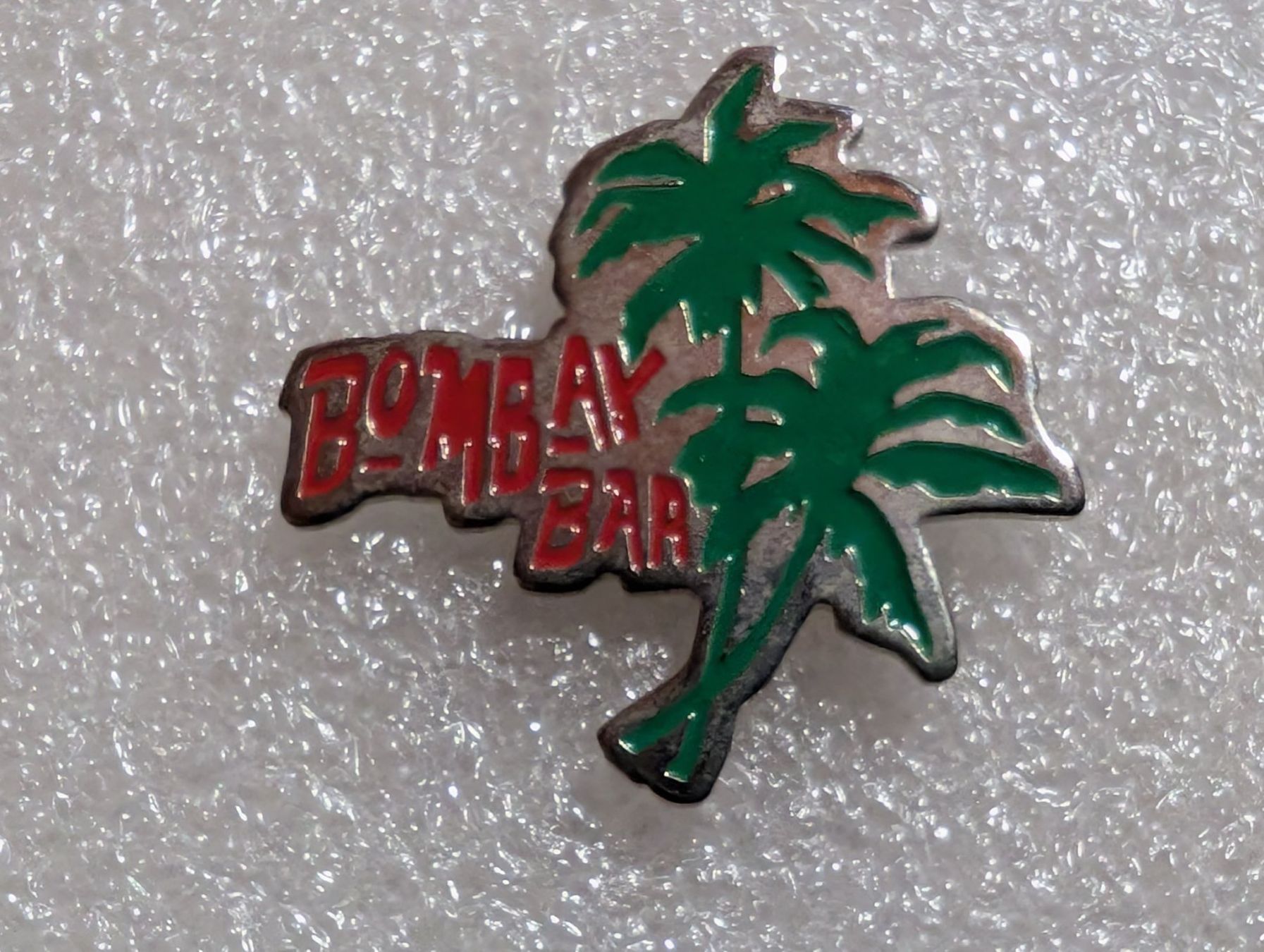 Placchette & Badge: Ansteckpin 220: Bombay Bar – Usato da Oppligen venduto da Pin-Fall-Shop