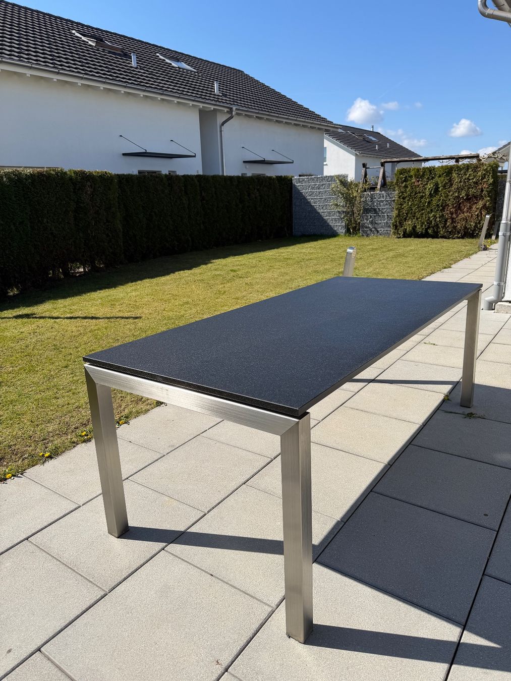 Tavoli: Granit Gartentisch mit Gartenstühle – Usato da Felben wellhausen venduto da To.el