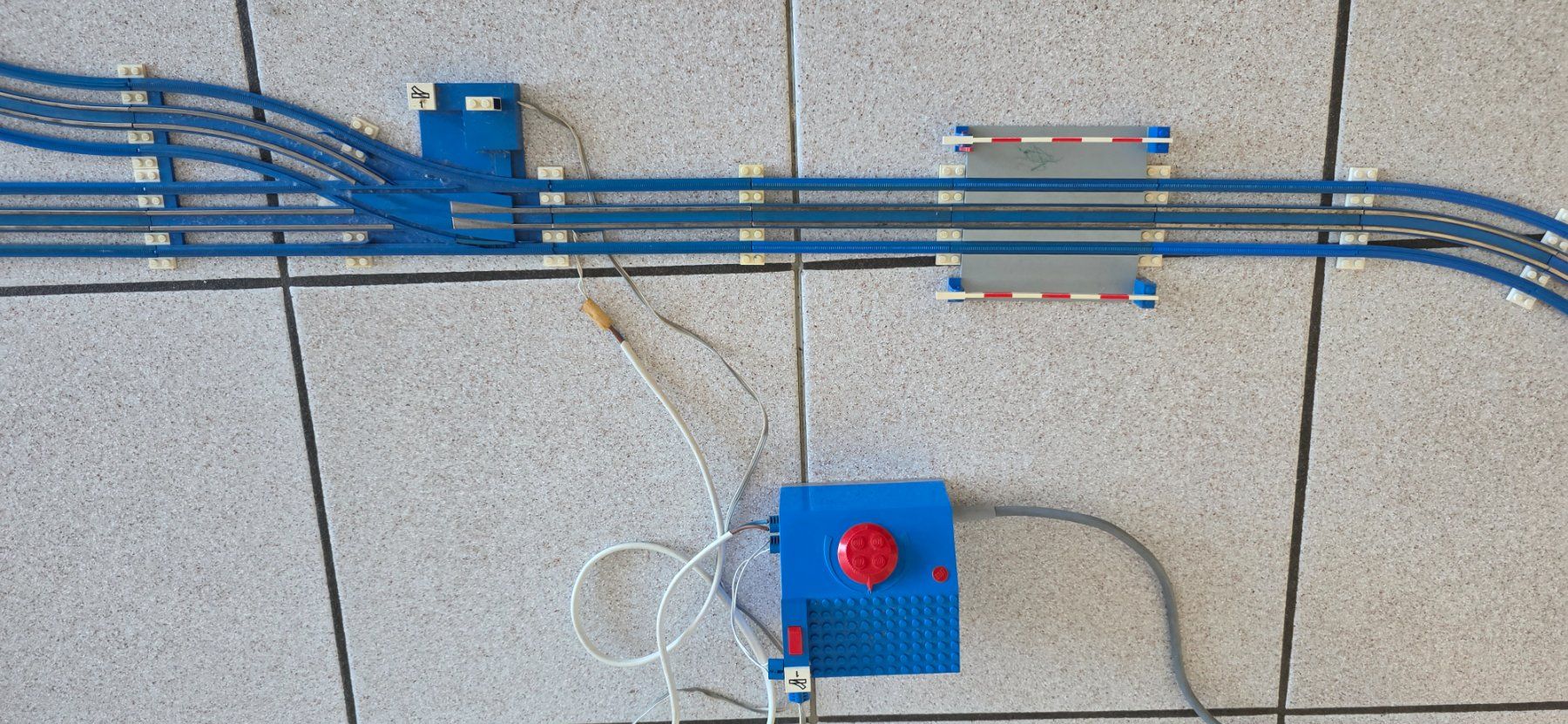 Lego Giocattoli: LEGO-Modelleisenbahn 12V – Usato da Aarburg venduto da ebbe_im_portemonnaie 1