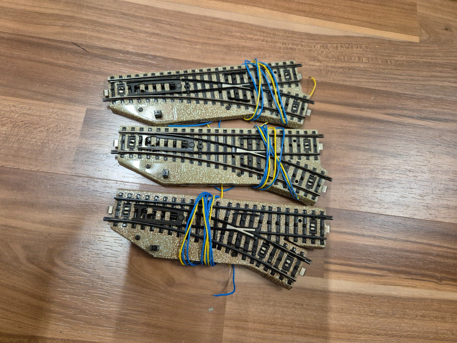 Märklin Modellini di ferrovie: 3 Weichen nach Wahl – Usato da Schwarzenburg venduto da Flamingo07 1