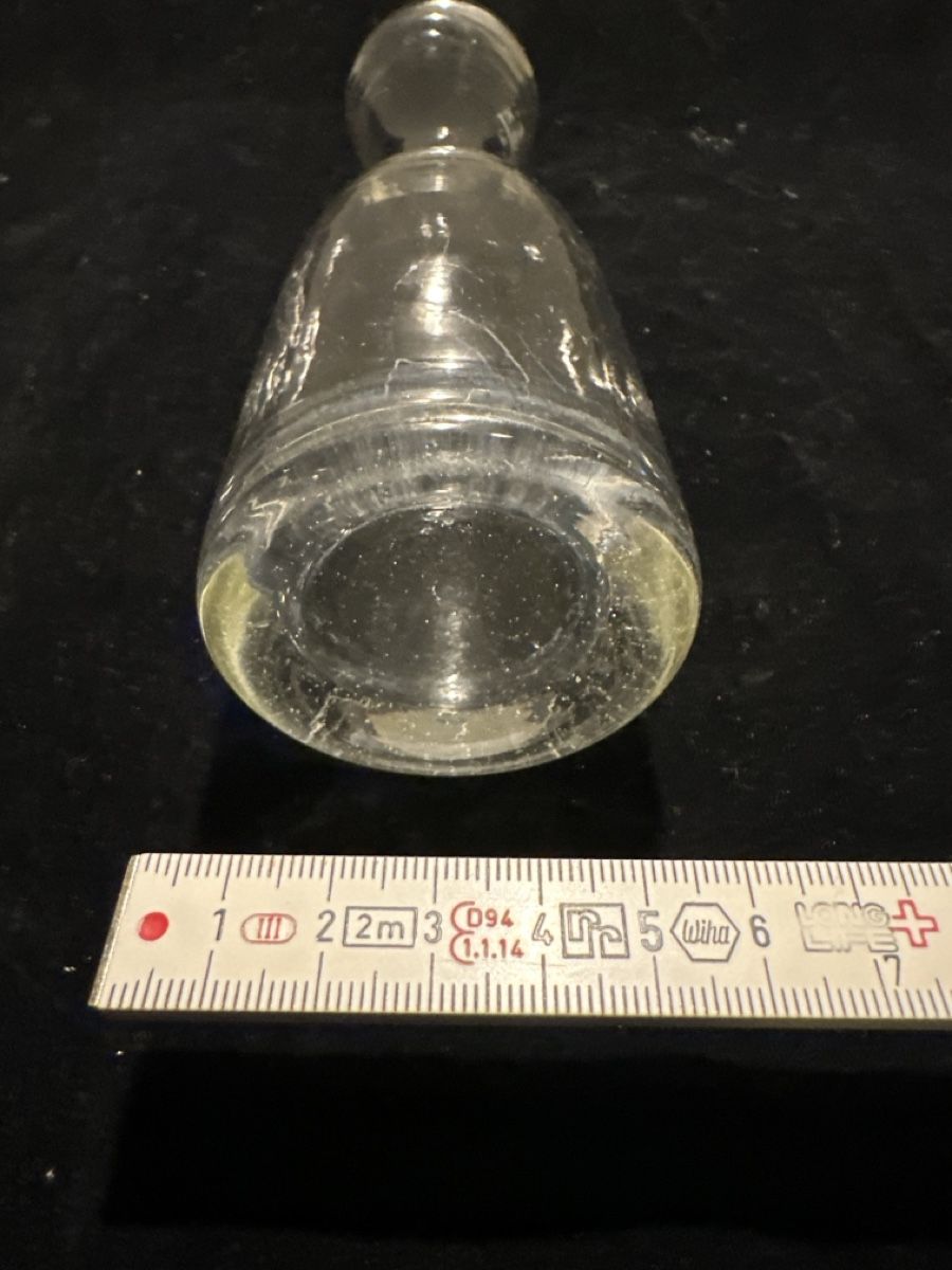 Glasi Hergiswil Carafes: Glaskaraffe 1924 mit Massskala, gereicht, Deko – D'occasion à Zürich par Chaeffeler 4