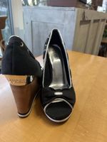 Guess Keilabsatz Schuhe Damen Schwarz Grösse 39