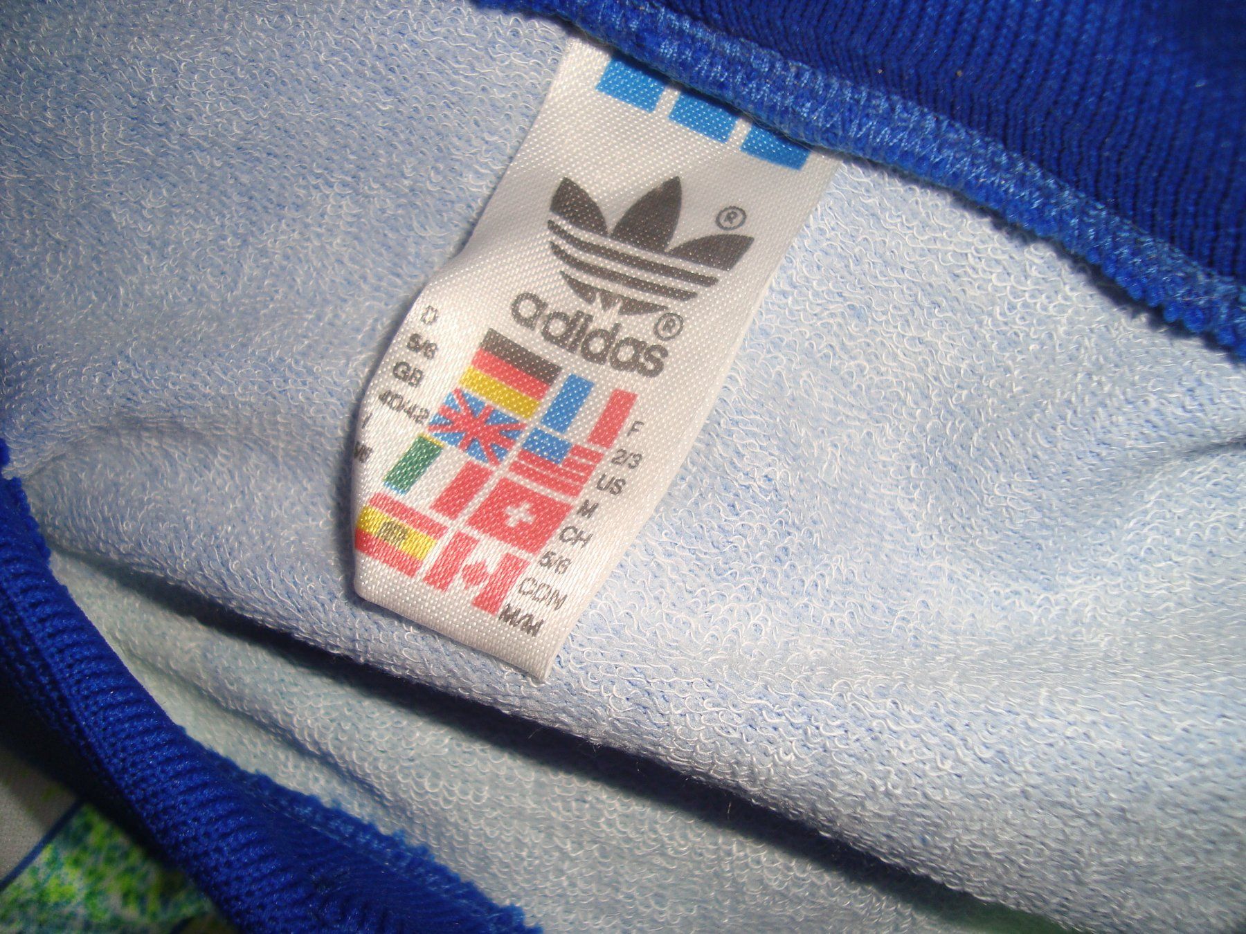 Adidas Leibchen & Hosen: vintage 80iger years adidas Torwartpulli size M Made Italy – Neu und originalverpackt aus Wädenswil von OliveDerSpezialist 2