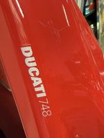 Coque de selle rouge d’occasion Ducati 748