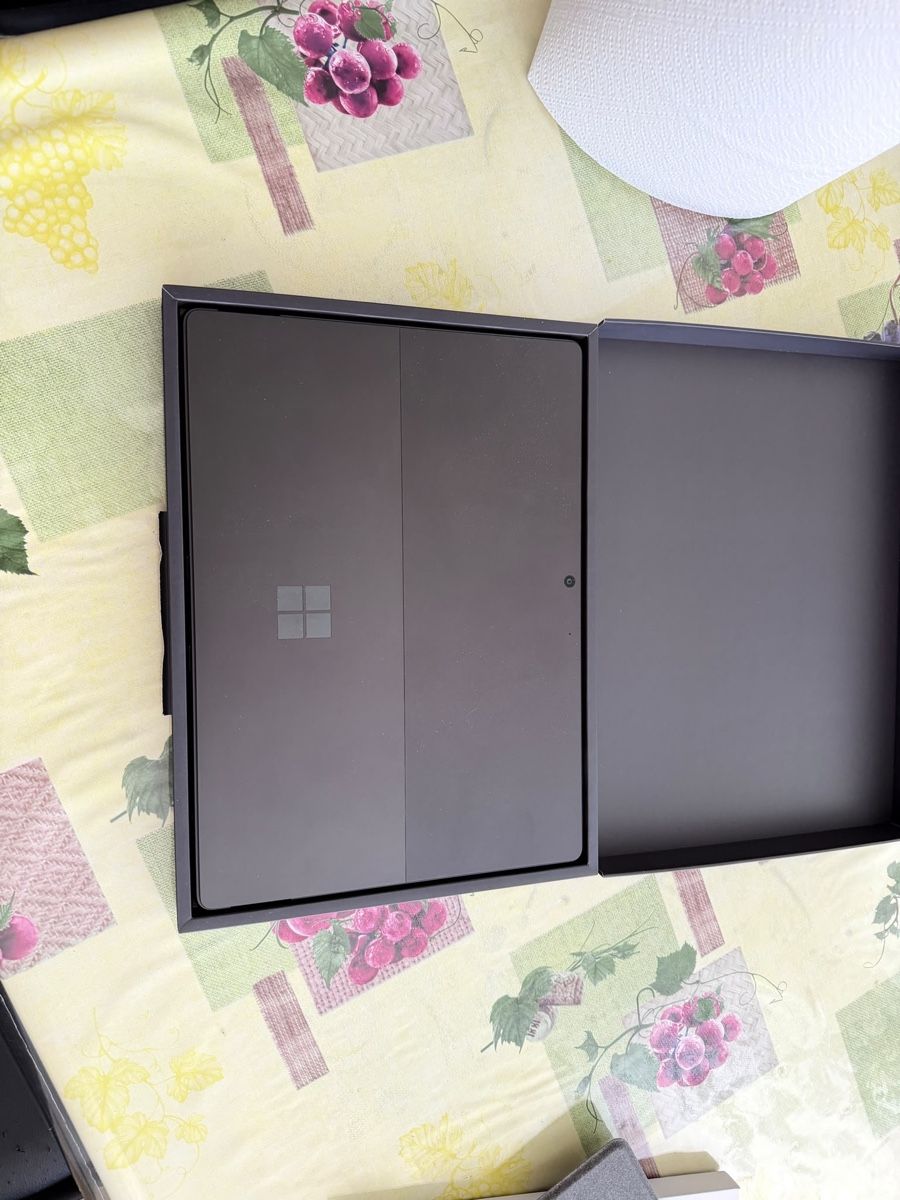 Microsoft Tablet PC: Microsoft Surface Pro11/16GB RAM/ 512GB – Neu und originalverpackt aus Glattpark(Opfikon) von erikagamez 2