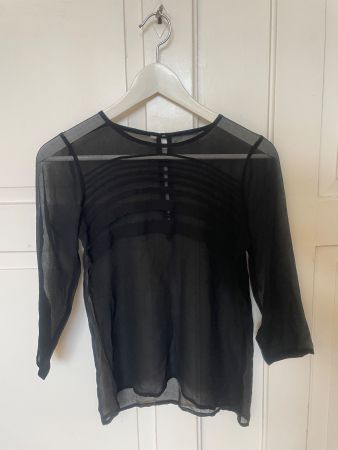 Schwarze Bluse transparent
