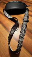 Crossbody Tasche, Umhängetasche mit Umhängegurt , schwarz