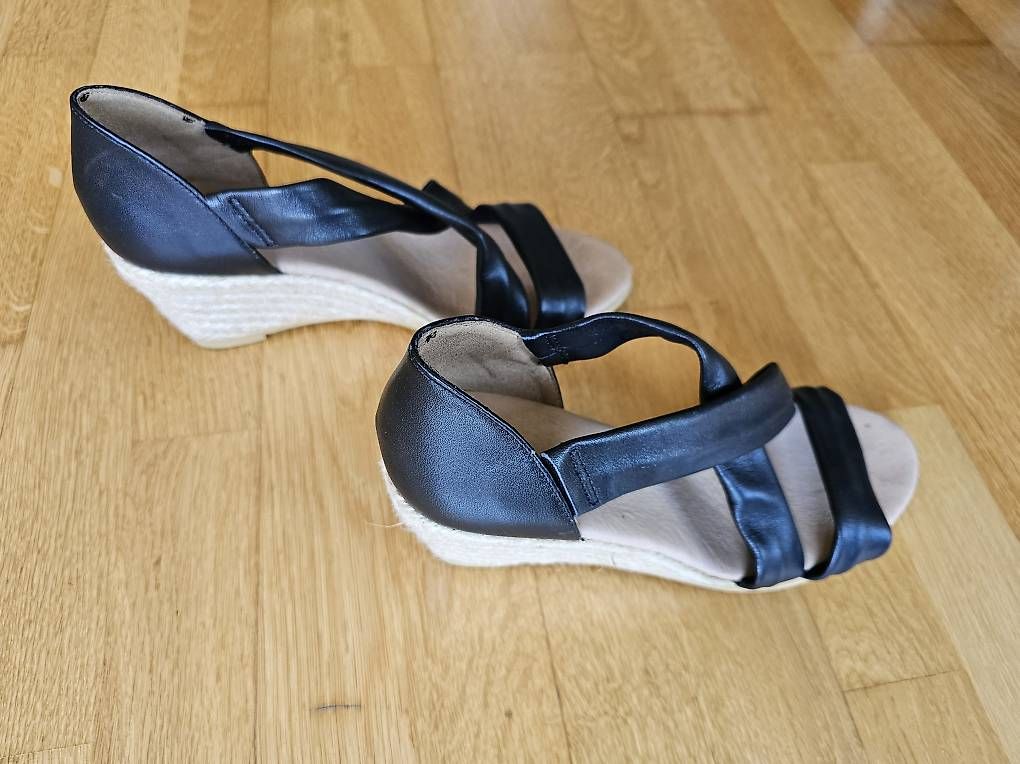 Scarpe da donna: Schwarze Damen-Sandalen Bata Grösse 40 – Usato da Thun venduto da ThunerinM 3