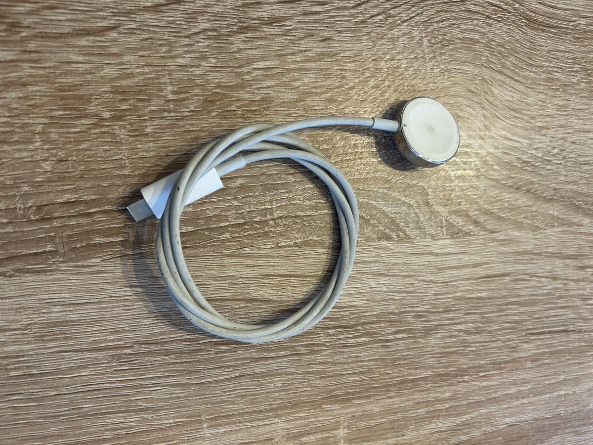 Apple Smartwatch: Apple Watch SE 2 44mm – Usato da Uznach venduto da jir_j7g7 5