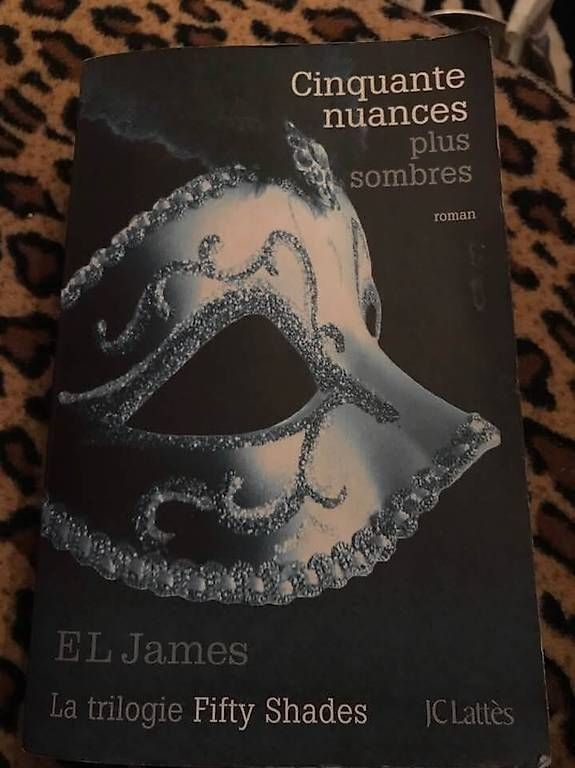 Libri: Cinquante nuances plus sombres – Usato da Lausanne venduto da misskittytatzen 1