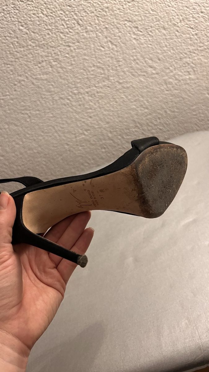 Zanotti Scarpe da donna: Giuseppe Zanotti Sandalen, schwarz, Gr. 37 – Usato da Zürich venduto da svan07 2
