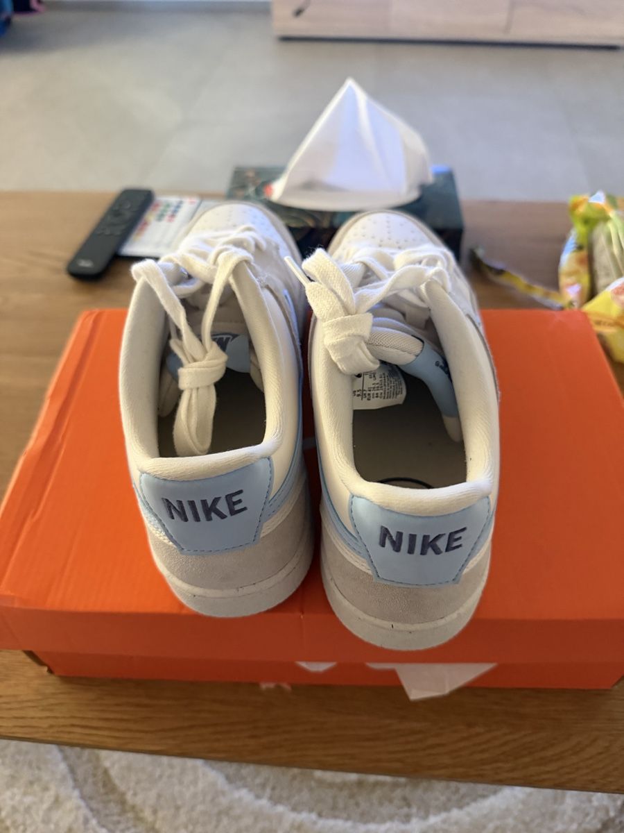 Nike Scarpe da donna: NIKE Court Vision Low – Nuovo (secondo la descrizione) da Güttingen venduto da JeffreyGucc 1