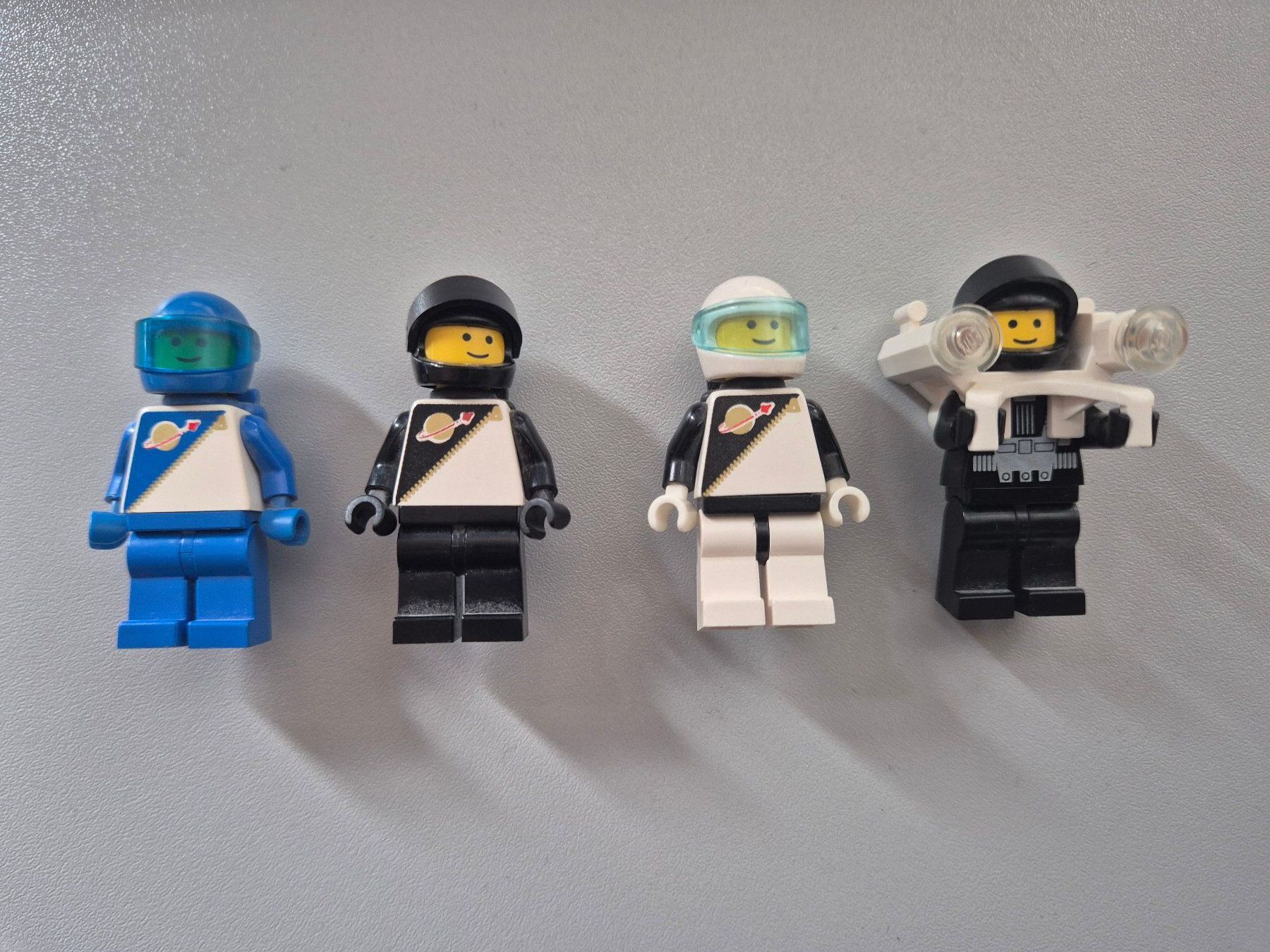 Lego Figuren: LEGO Space Spielfiguren – Gebraucht aus Sissach von DenJoe