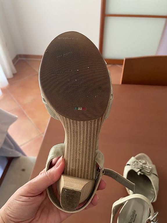 Chaussures femmes: Sandaletten Nero Giardini Grösse 38 – D'occasion à Rossrüti par fil_9v9s 3
