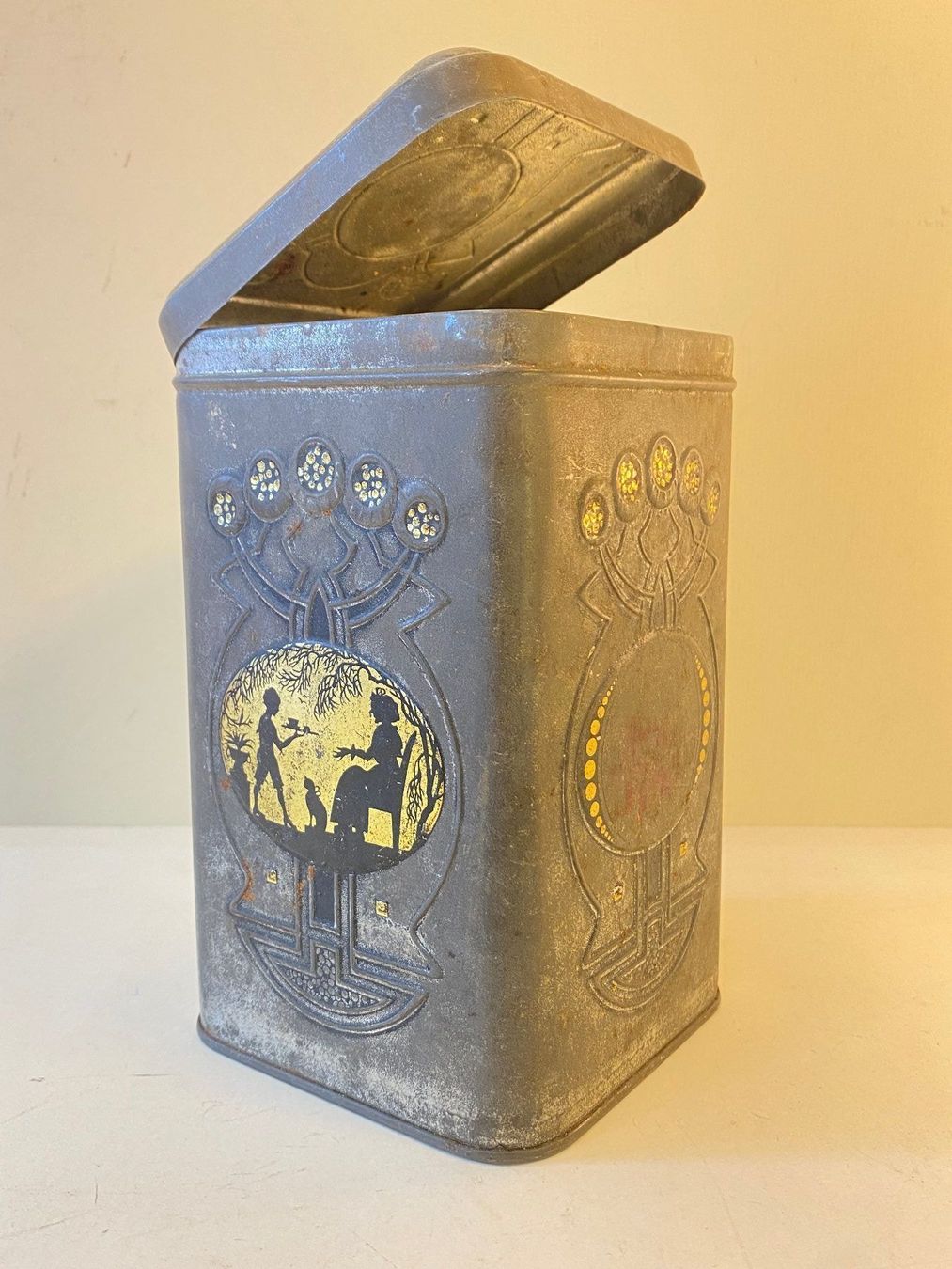 Barattoli: Antike Seltene Blechdose – Usato da Schaffhausen venduto da vintageville 5