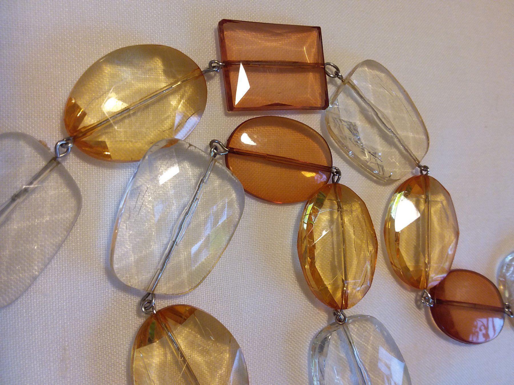 Ketten: Vintage Statement-Kette mit grossen Plexiglas Perlen ca1975 – Gebraucht aus Zürich von sanwit 3